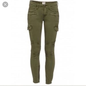 Aritzia TNA smith cargo pants- super soft! 00